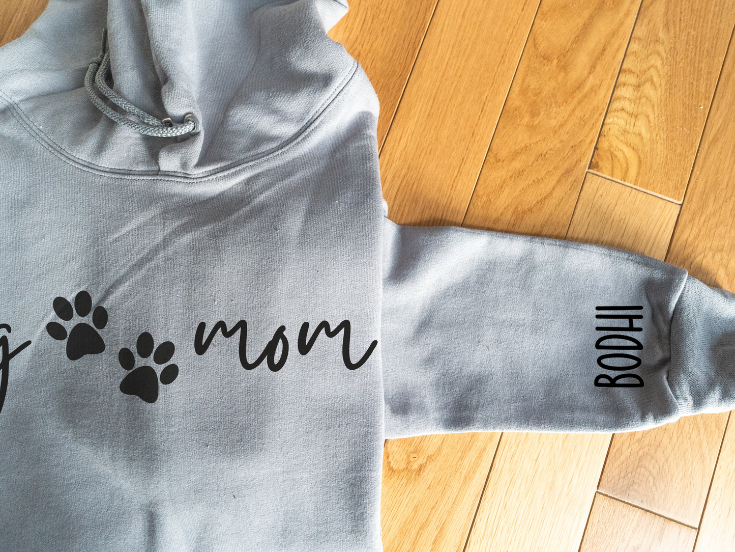 Dog mom sweatshirt, personalized sweatshirt for dog moms, custom dog mom sweatshirt, dog mom apparel, gifts for dog moms, apparel for dog moms